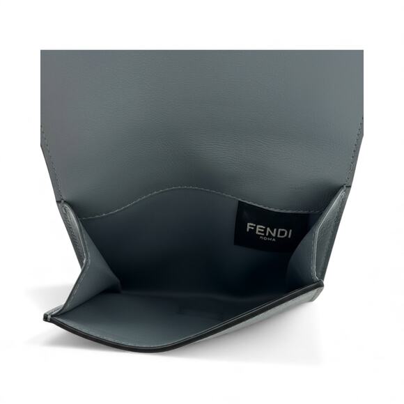 FEN101: Fendi Peekaboo bi-fold wallet - Picture 4 of 6